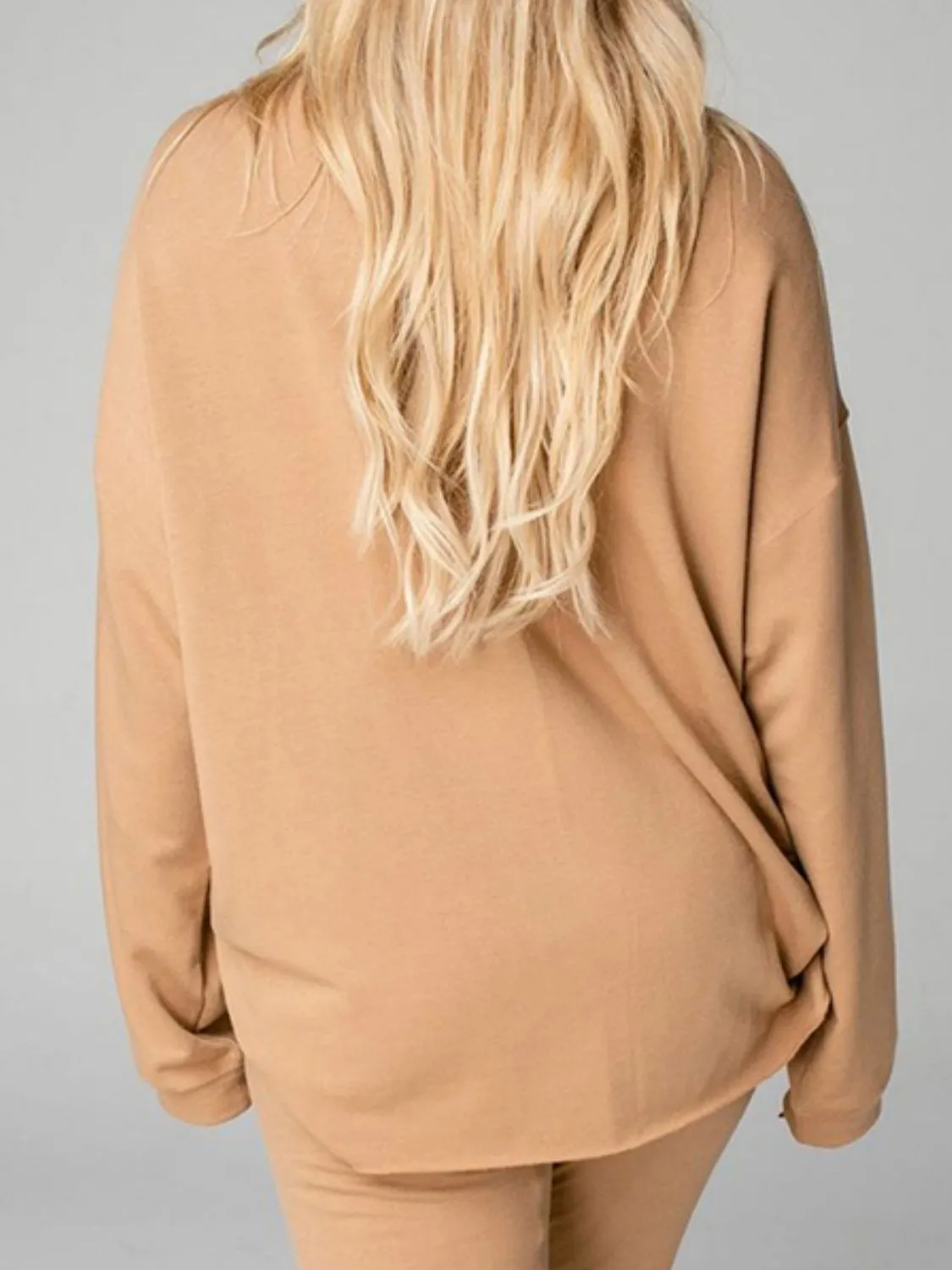 *APP EXCLUSIVE* Distressed Sweatshirt and Joggers Set