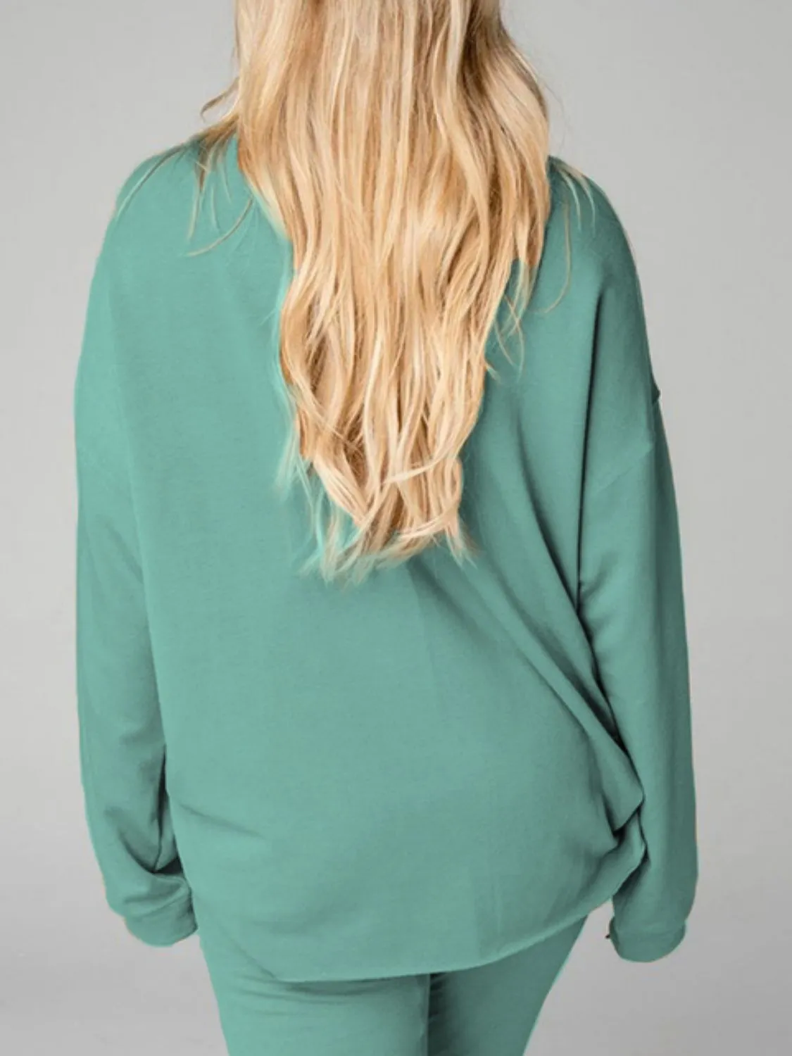 *APP EXCLUSIVE* Distressed Sweatshirt and Joggers Set